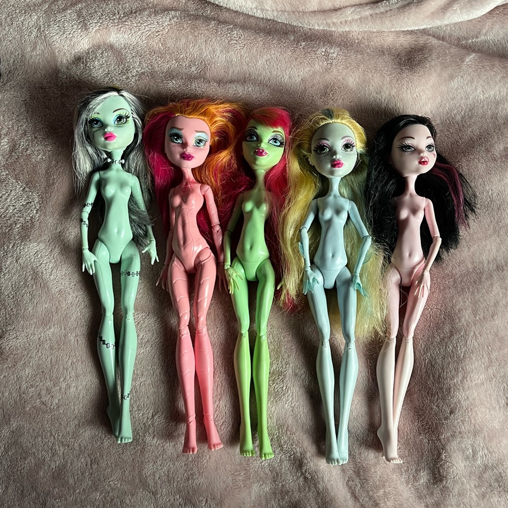Monster High Doll Lot - 5 dolls bundle